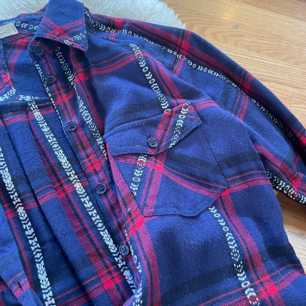 Love Tree Button Shirt - Picture 4 of 4